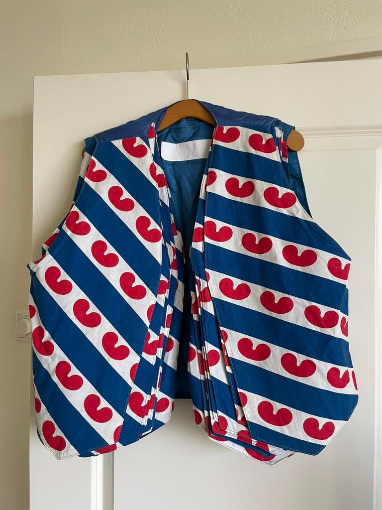 Friese vlag hesjes / giletjes en boerenkiel - te huur, Kleding | Dames, Carnavalskleding en Feestkleding, Ophalen, Zo goed als nieuw