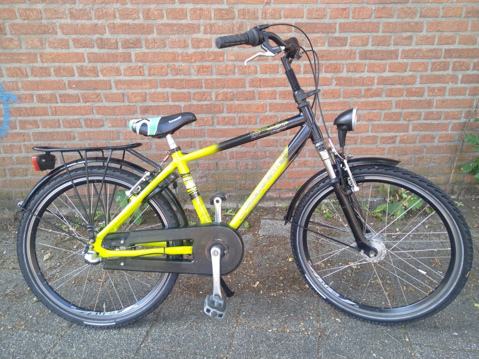 Nette Gazelle Shark Jongensfiets 24 inch 3 Versnellingen!!, Ophalen of Verzenden, Zo goed als nieuw, Trekhaakdrager