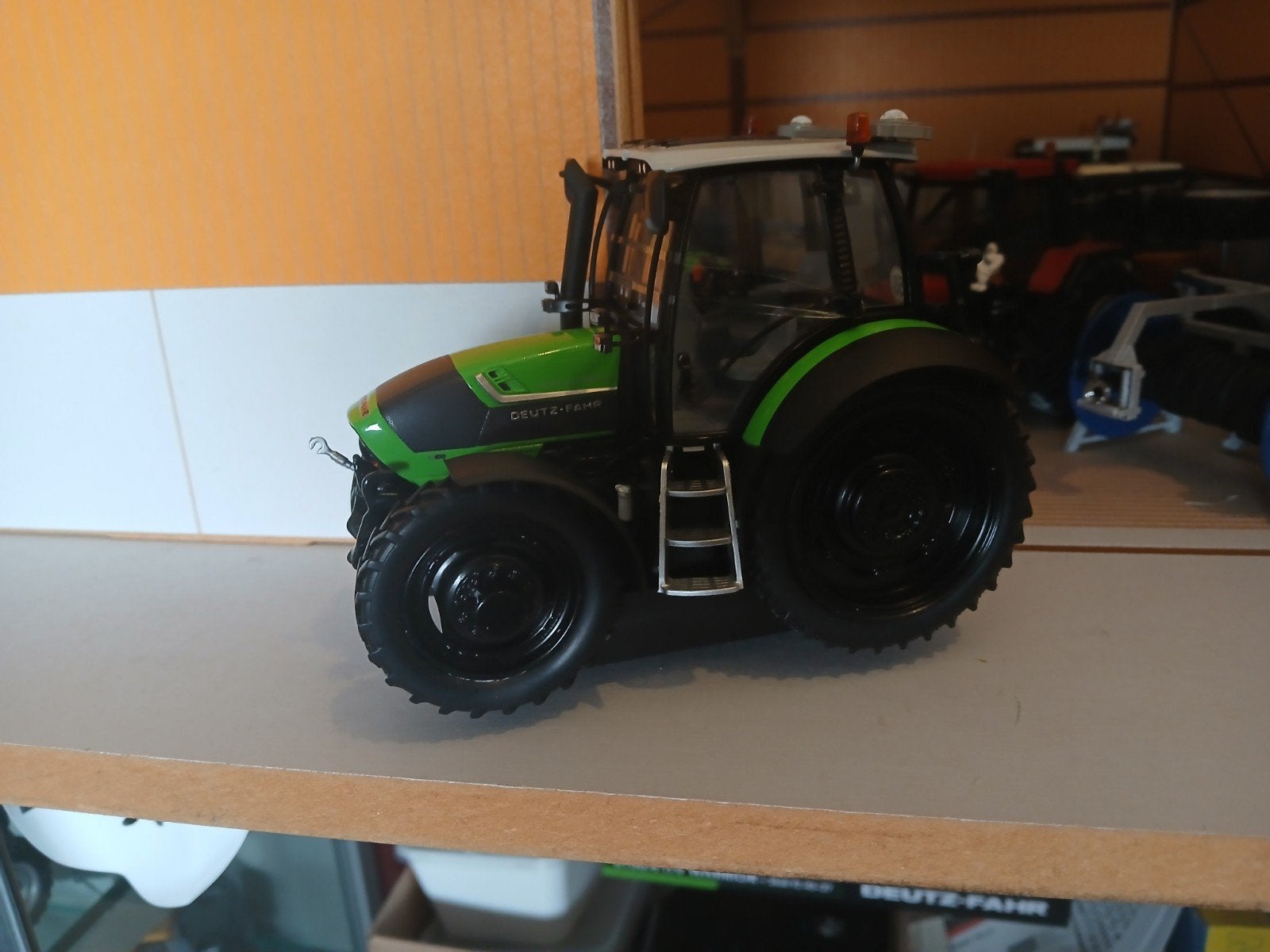 deutz fahr ttv4.30 cultuur, Hobby en Vrije tijd, Ophalen of Verzenden, Tractor of Landbouw, Overige merken
