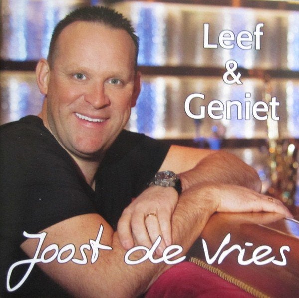 Joost de Vries - Leef & Geniet, Ophalen of Verzenden, Zo goed als nieuw, Overige genres