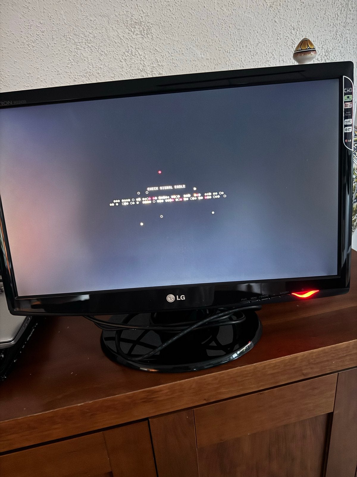 LG Flatron W2243S-PF Full HD Monitor, Computers en Software, Gebruikt, Kantelbaar, Full HD, Ophalen of Verzenden
