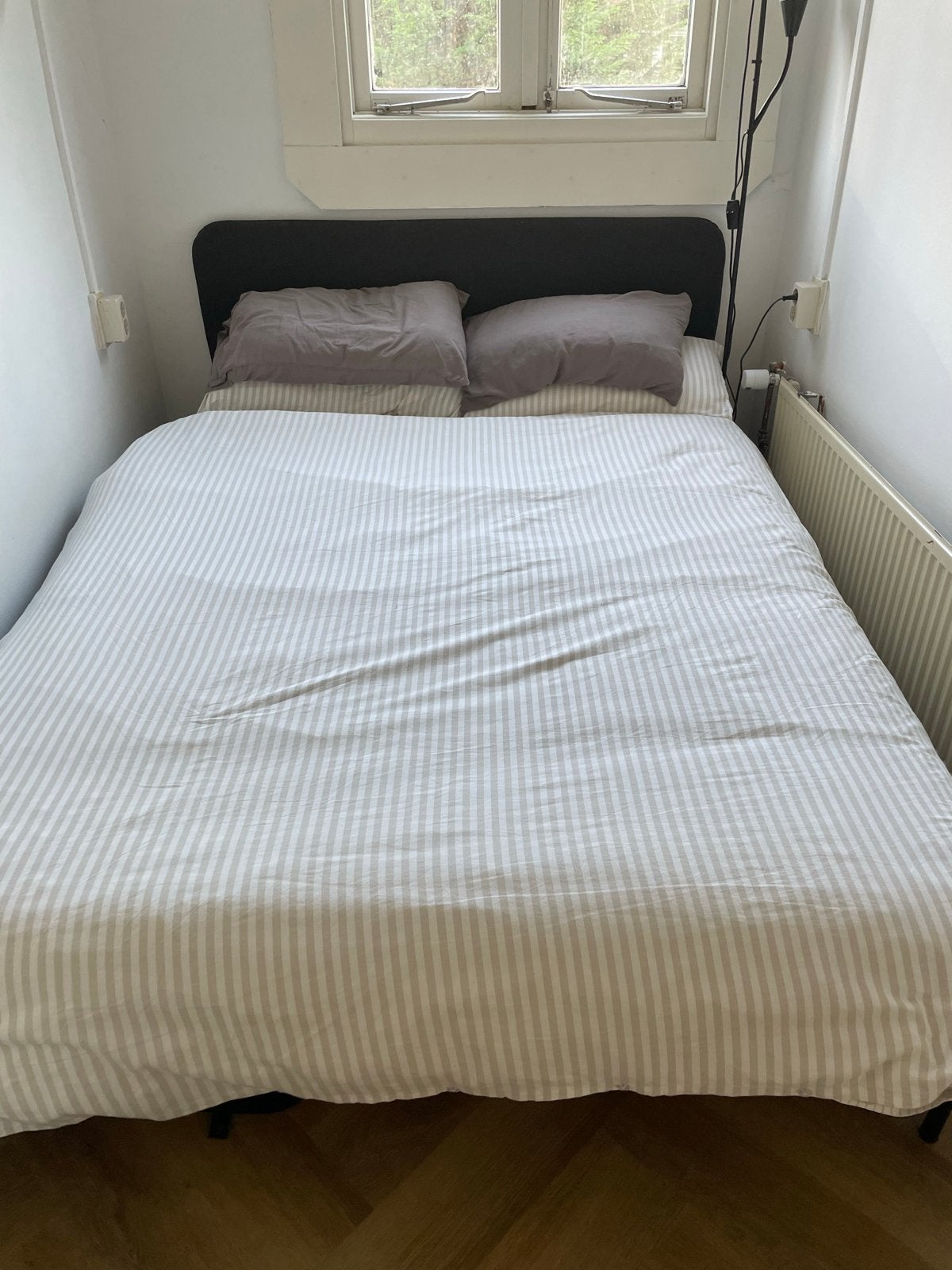 IKEA Bed and Mattress, Ophalen, Gebruikt, Zwart, Tweepersoons