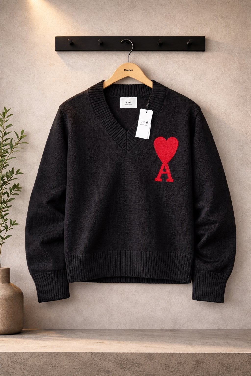 AMI Paris Sweater Black Red Heart - Maat S - Oversize, Ophalen of Verzenden, Zo goed als nieuw, Rood