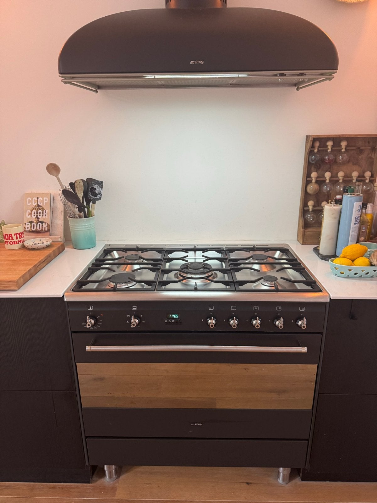 SMEG 90cm freestanding dual-fuel range cooker, Ophalen, Gebruikt, 60 cm of meer, Energieklasse A of zuiniger