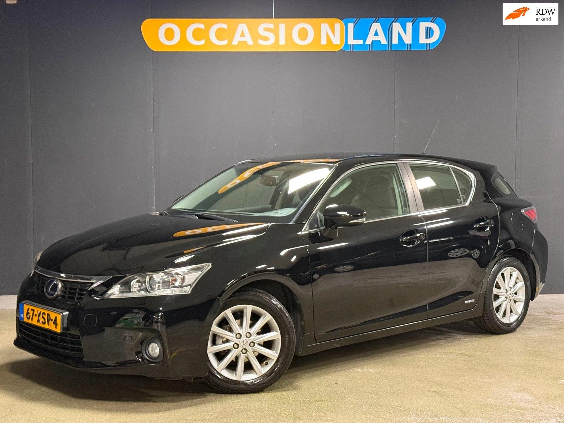 Lexus CT 200h Business Line|DEALERONDERHOUDEN|NAP|CAMERA|CRU, Auto's, Lexus, Gebruikt, 4 cilinders, Alcantara, Zwart