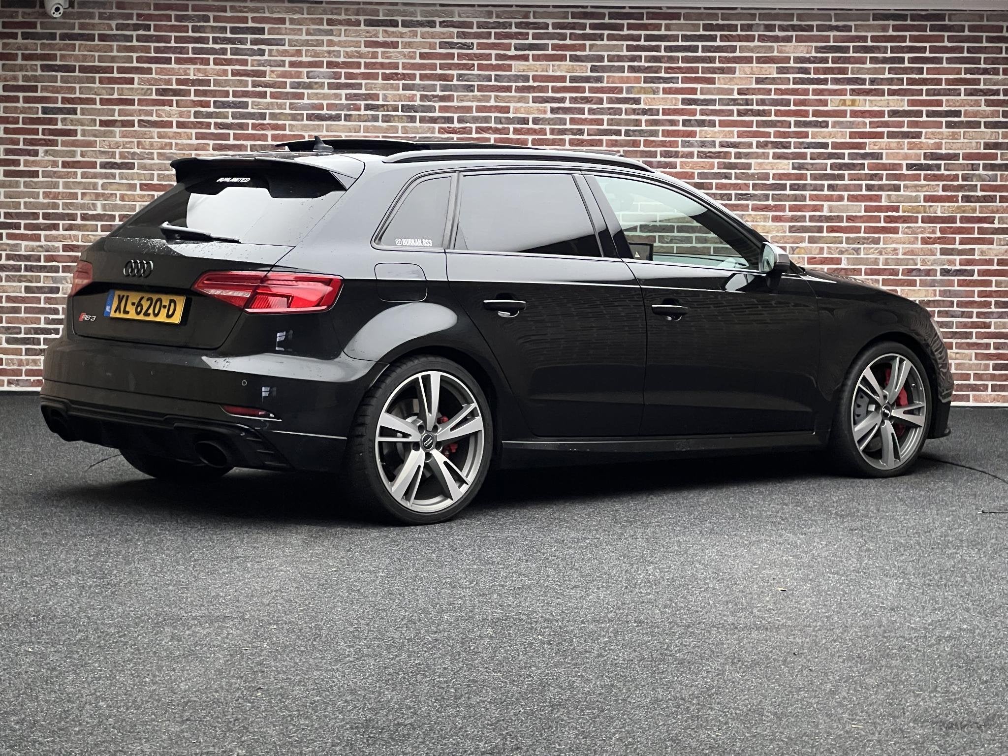 Audi RS3 2.5 TFSI RS3 quattro Panorama Virtual RS stoelen St, Automaat, Gebruikt, RS3, Zwart