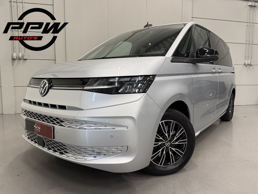 Volkswagen Multivan 1.4 eHybrid Life 7p. TREKHAAK/ACC/ELECTR, Auto's, Volkswagen, Stof, Gebruikt, Zwart, Met garantie (alle)