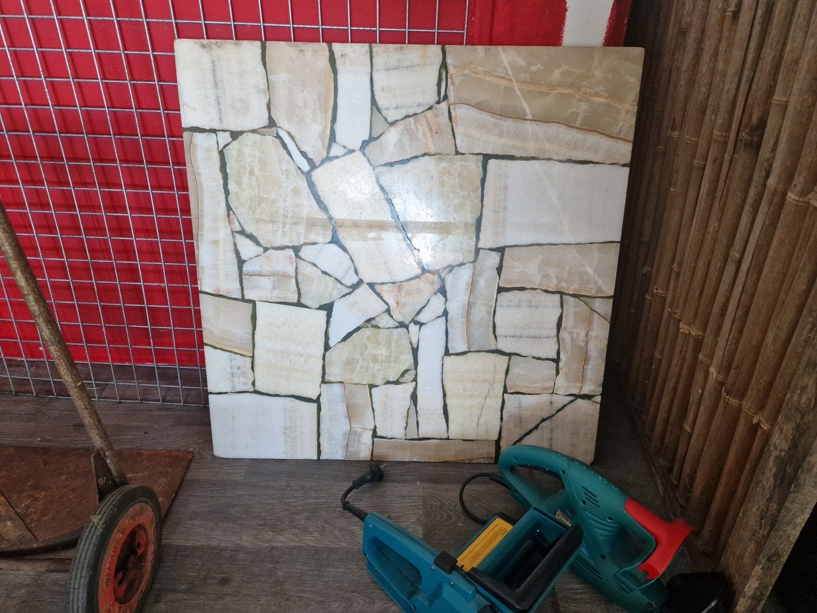 Salontafel: Marmer op beton, 90x90, 50kg, Overige materialen, Gebruikt, Vierkant, Ophalen of Verzenden