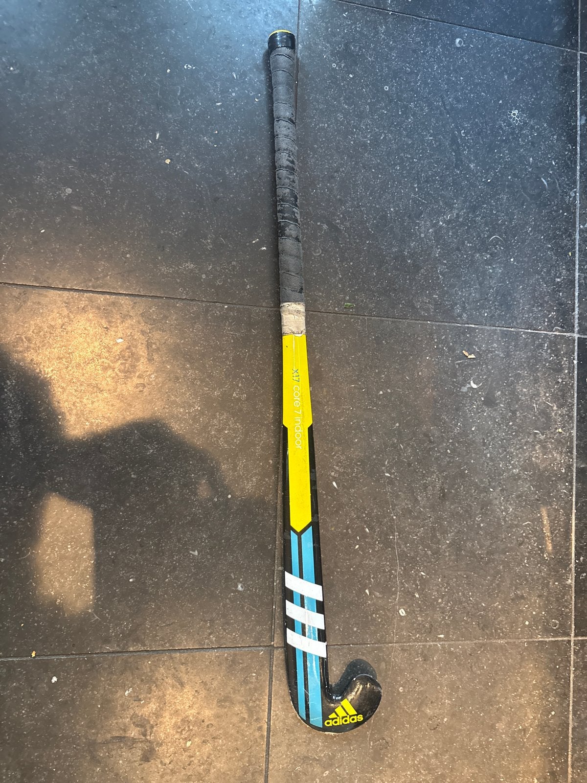 Adidas zaalhockey stick 33 inch, Sport en Fitness, Ophalen of Verzenden, Gebruikt, Stick