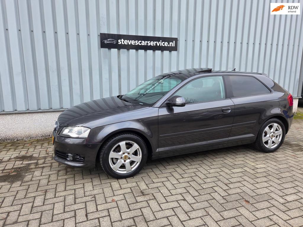 Audi A3 1.4 TFSI Attraction dsg volledig onderhouds historie, Auto's, Audi, Gebruikt, Zwart, 4 cilinders, 1245 kg