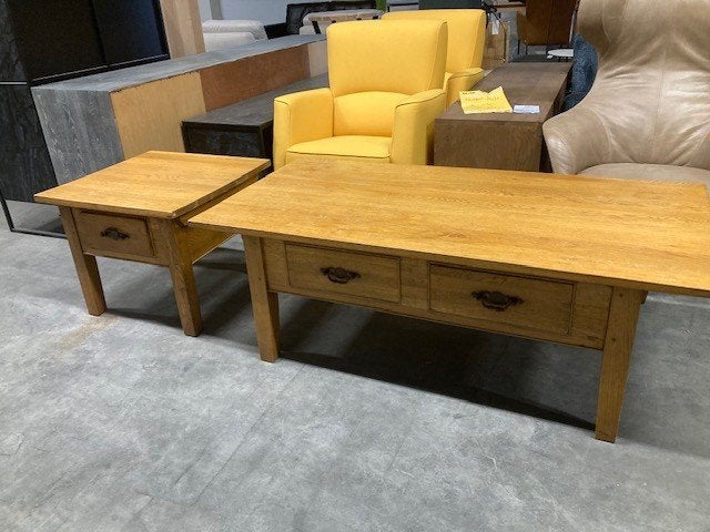 salontafel en hoektafel massief eiken SAMEN €100 ALS NIEUW, Huis en Inrichting, Tafels | Salontafels, 100 tot 150 cm, Eikenhout