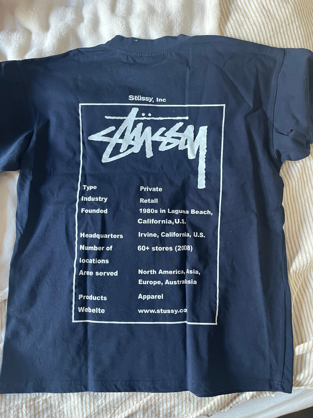 Donkerblauw Stüssy T-shirt met Witte Logo's, Kleding | Dames, Maat 42/44 (L), Korte mouw, Gedragen, Verzenden