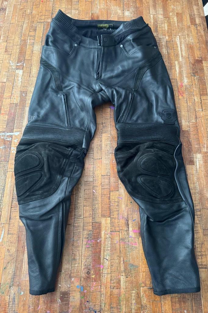 motorbroek - Streetfighter maat 50, Motoren, Kleding | Motorkleding, Streetfighter, Broek | leer, Ophalen of Verzenden, .
