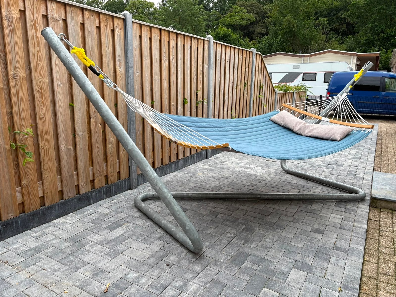 Zeer grote en robuuste hangmat met standaard, Tuin en Terras, Hangmatten, Binnen, Meerpersoons, Ophalen of Verzenden, Zo goed als nieuw