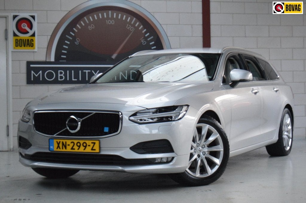 Volvo V90 2.0 T5 DEALERONDERH, TREKHAAK, ALL-SEASON VEEL OPT, Auto's, Volvo, 1969 cc, Adaptive Cruise Control, 93 €/maand, 750 kg