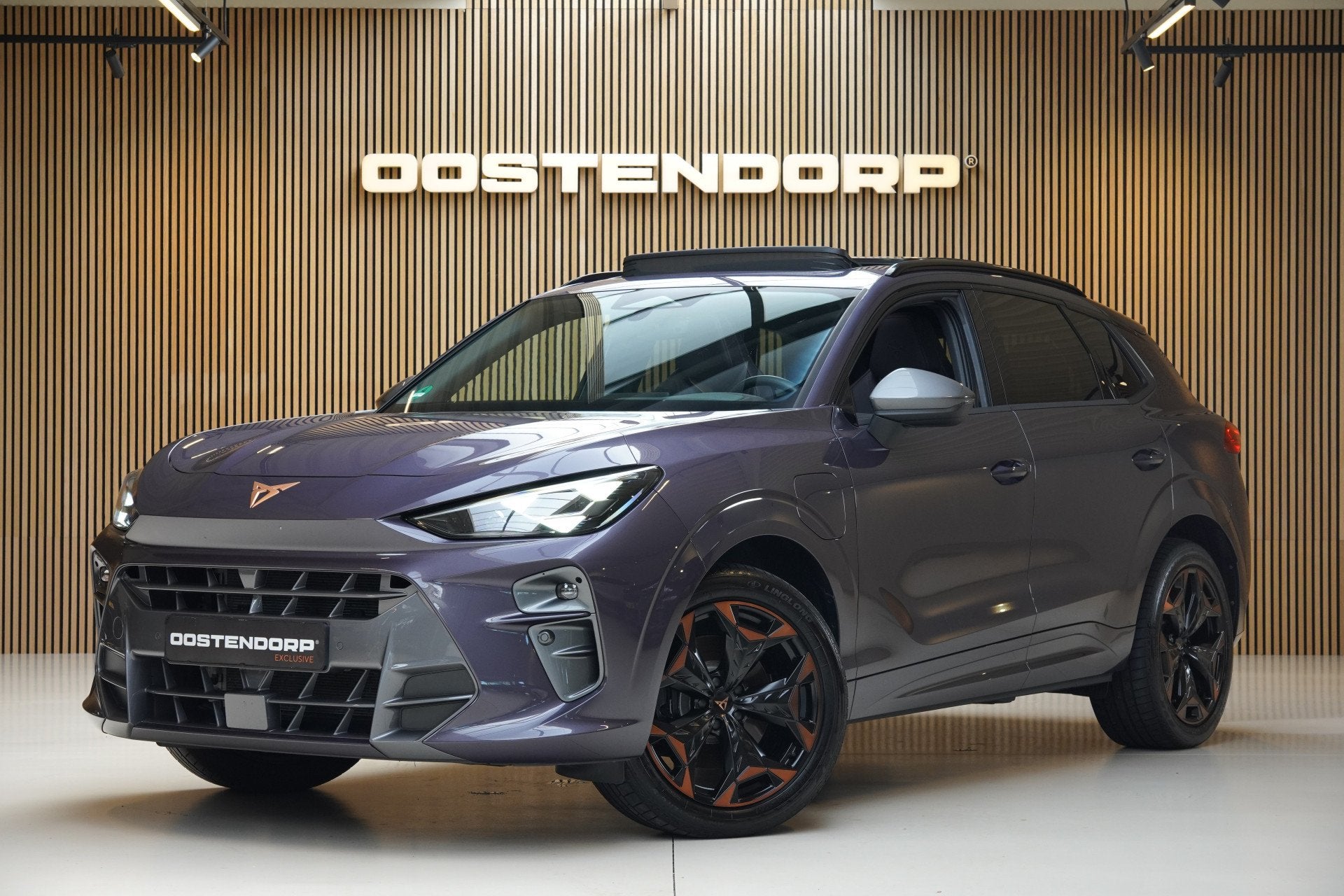 CUPRA Terramar 1.5TSI/272PK e-Hybrid VZ |2025|Panoramadak|Le, Auto's, Dealer onderhouden, 4 cilinders, 2000 kg, Leder
