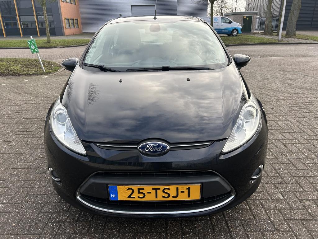Ford Fiesta 1.25 Titanium SCHUIFDAK CLIMA CRUISE NAP!, Voorwielaandrijving, Euro 5, Stof, 1242 cc