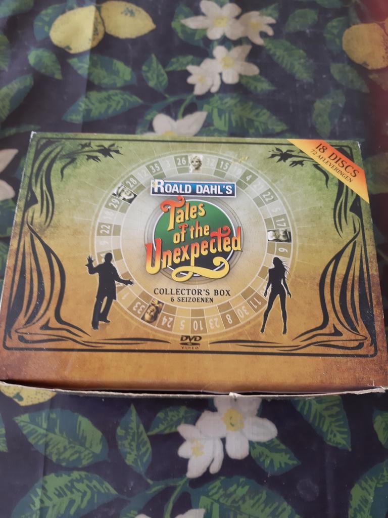 Roald Dahl's Tales of the Unexpected, Boxset, Ophalen of Verzenden, Zo goed als nieuw, Vanaf 12 jaar