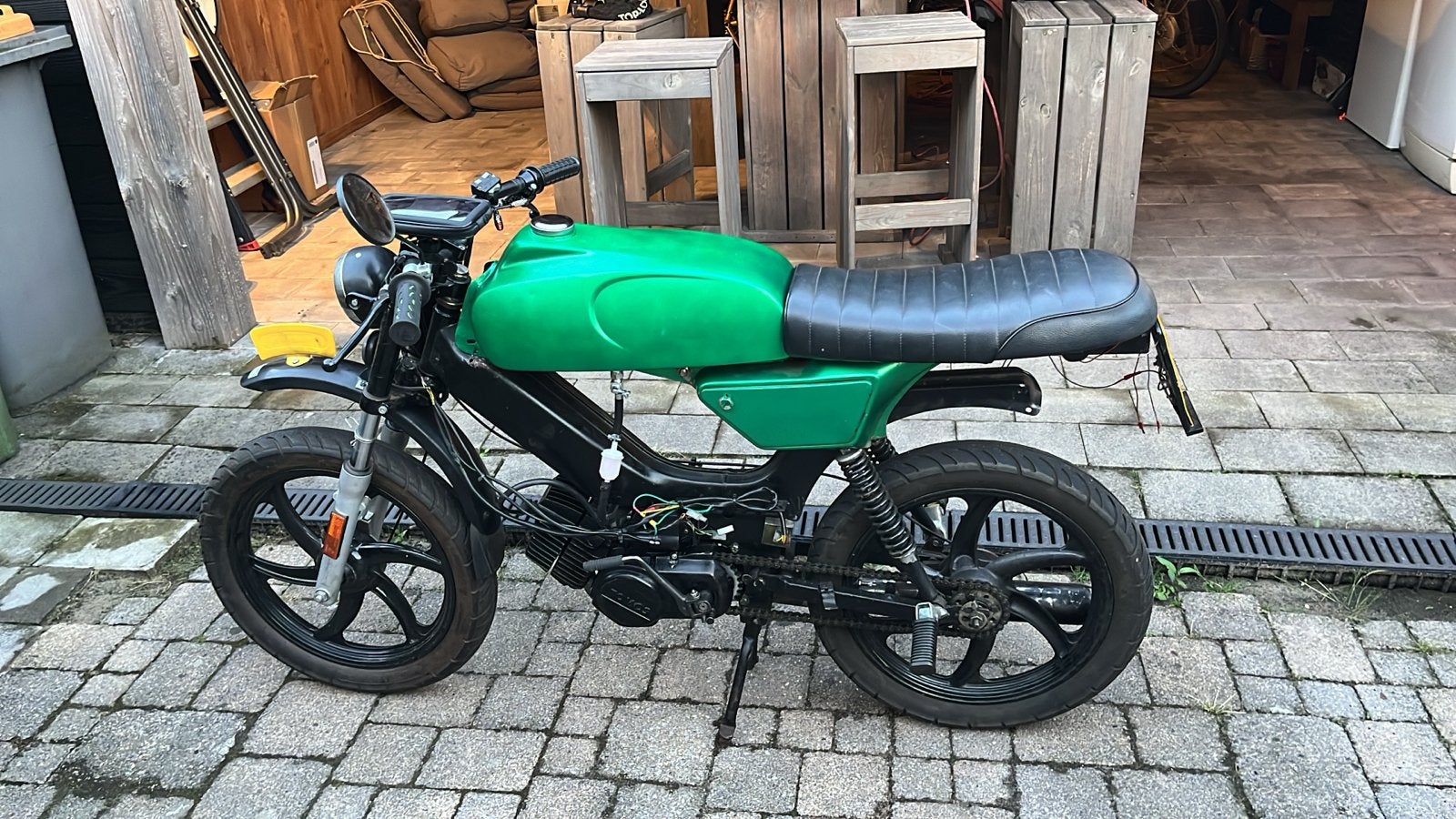 groene bromfiets - Custom build tomos a35, Fietsen en Brommers, Ophalen, Gebruikt, Maximaal 45 km/u
