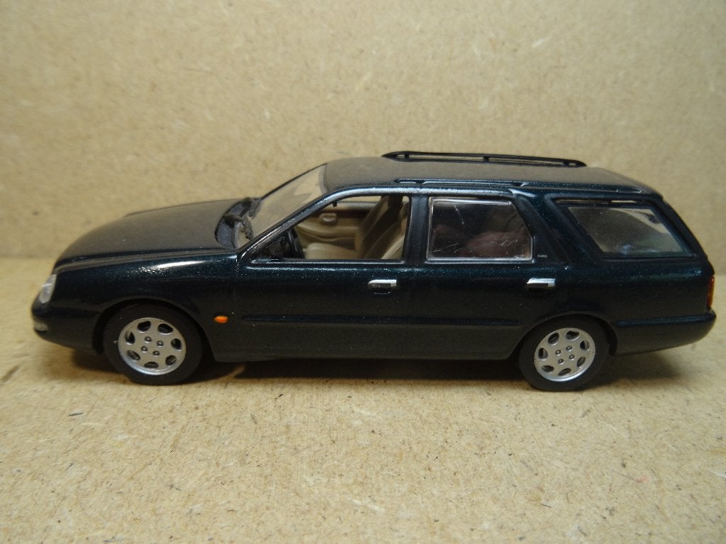 MINI CHAMPS 1/43, FORD SCORPIO BREAK, Zie TEKST en Foto`s, Ophalen of Verzenden, Zo goed als nieuw, Auto, Overige merken