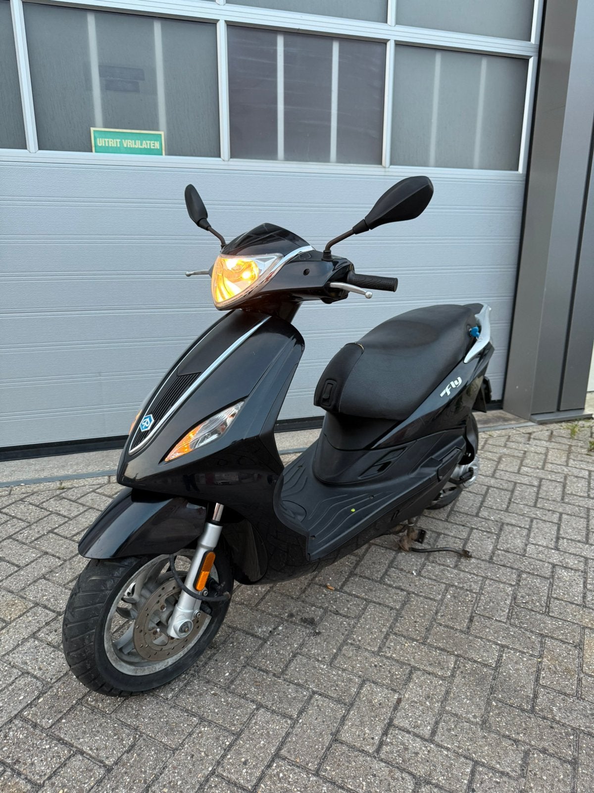 Piaggio New Fly 2014 4Takt 45KM Bromscooter ( opknapper ), Ophalen
