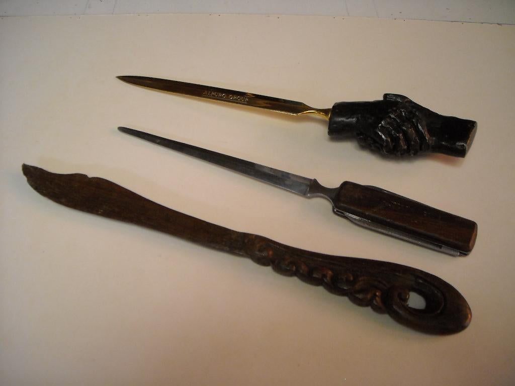 curiosa briefopeners, Ophalen