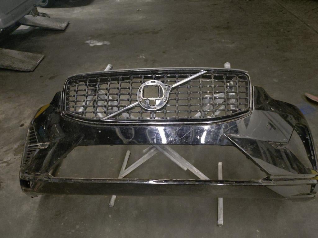 Volvo xc60 voorbumper 32234928, Auto-onderdelen, Ophalen of Verzenden, Volvo, Bumper