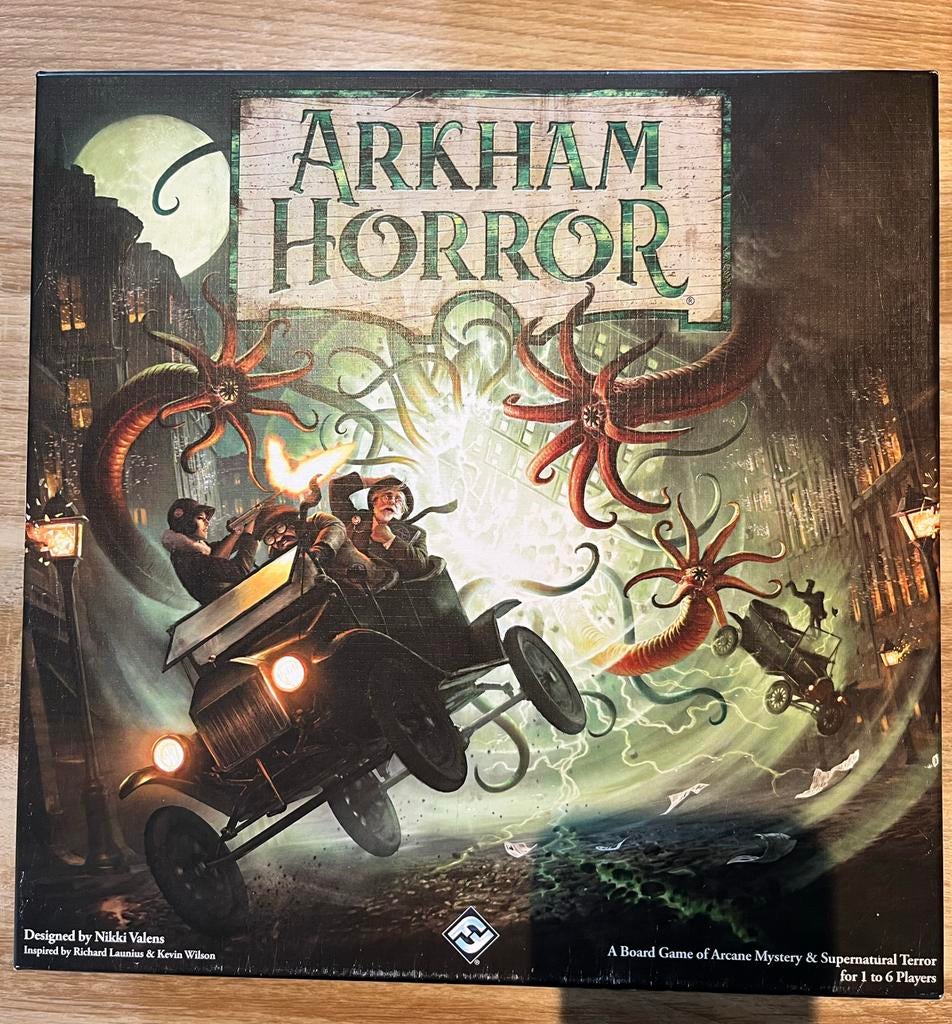 Arkham Horror Boards Game - ENG, Een of twee spelers, Ophalen of Verzenden, Zo goed als nieuw