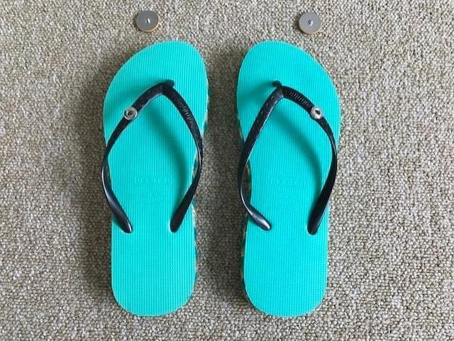 Uzurii slippers NIEUW, Kleding | Dames, Slippers, Uzurii, Nieuw, Ophalen of Verzenden