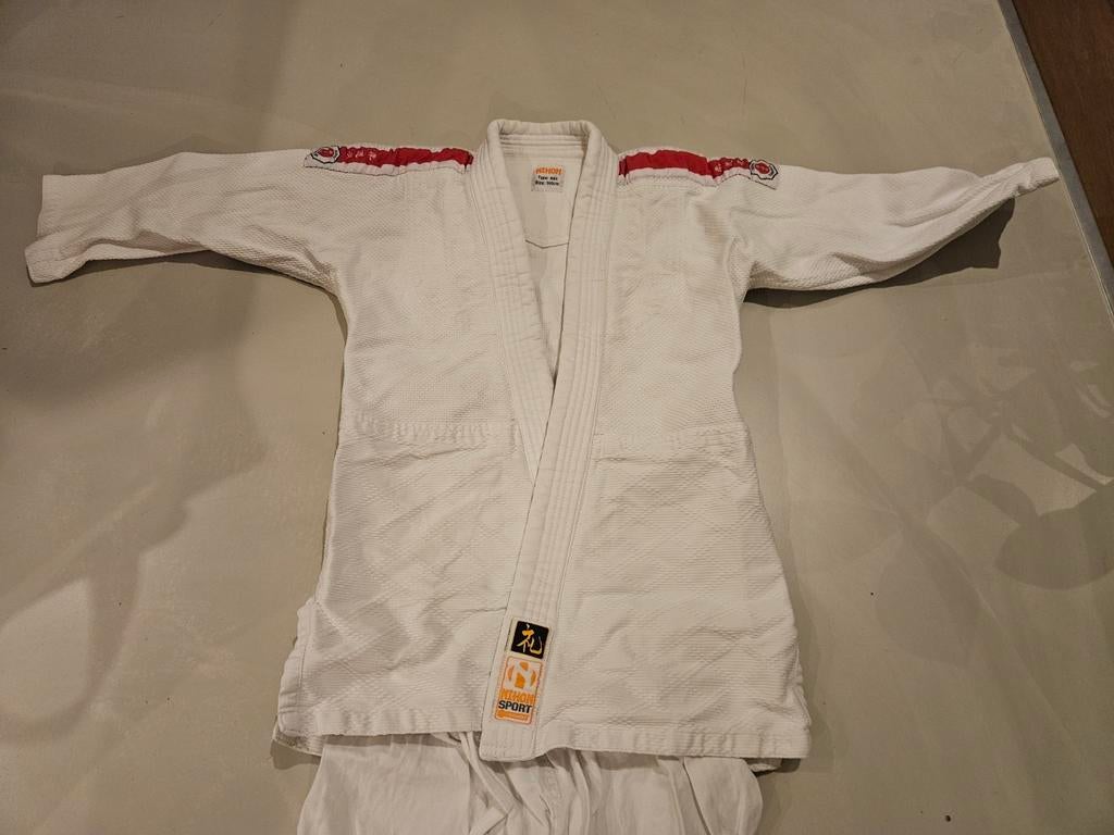 Judopak Nihon Sport maat 140 - Tomoda logo, Gebruikt, Maat XS of kleiner, Judo, Vechtsportpak