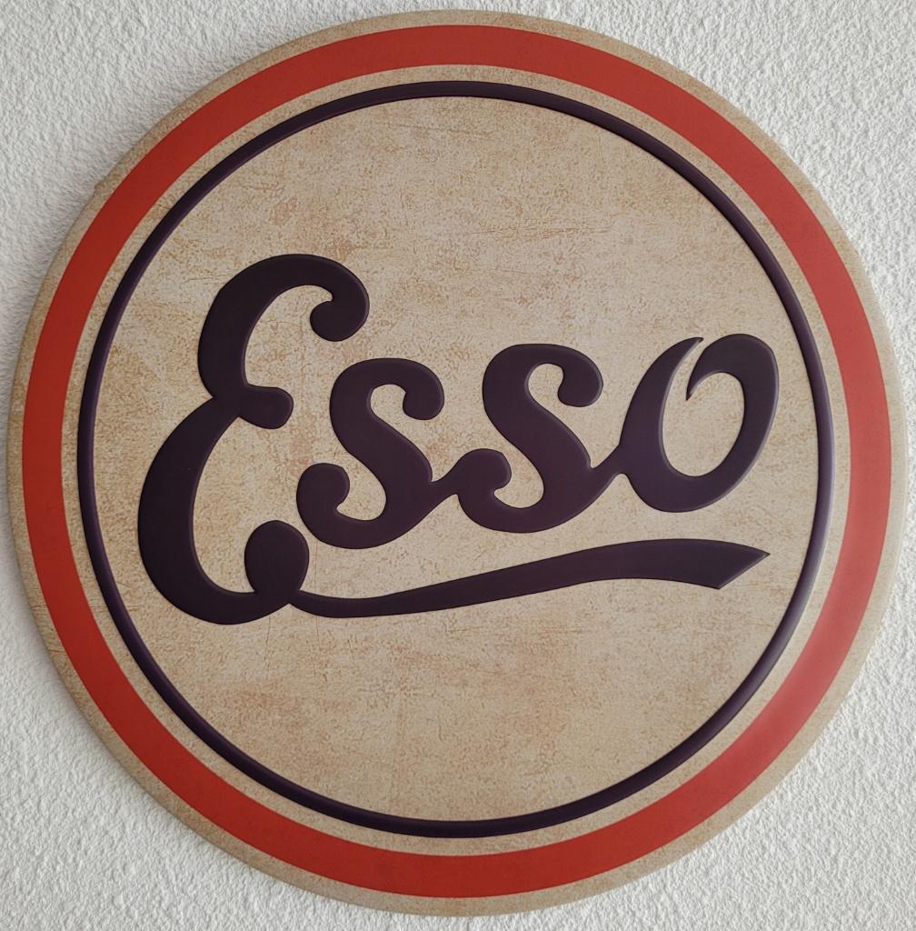 Esso benzinepomp rond reclamebord van metaal wandbord, Ophalen, Reclamebord, Info@deconoord.nl, Deco Noord