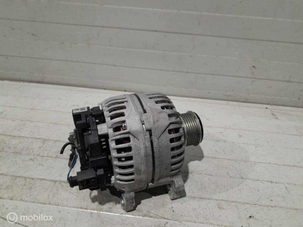 Dynamo Volkswagen Polo 0124515010, Gebruikt, Ophalen of Verzenden