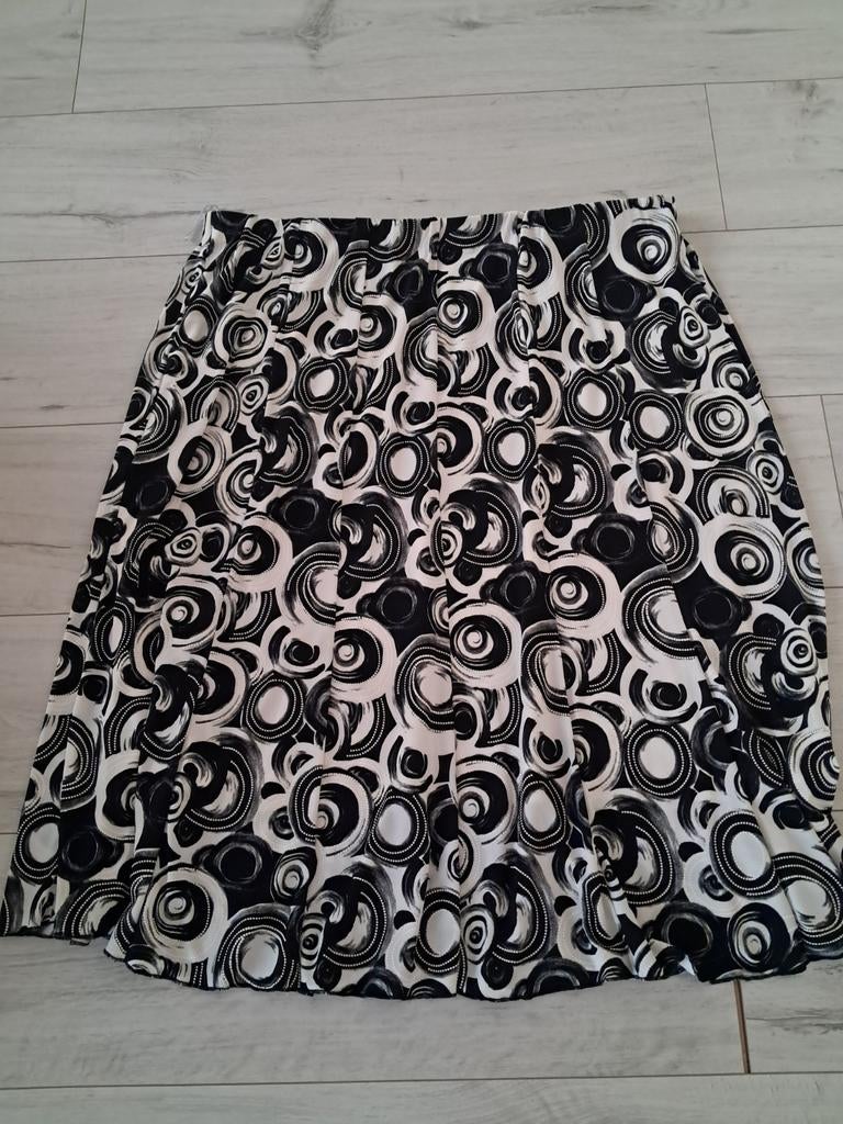 Super leuke aparte Bassini Rok Nieuw Maat 52, Rok, Zwart, Nieuw, Ophalen of Verzenden