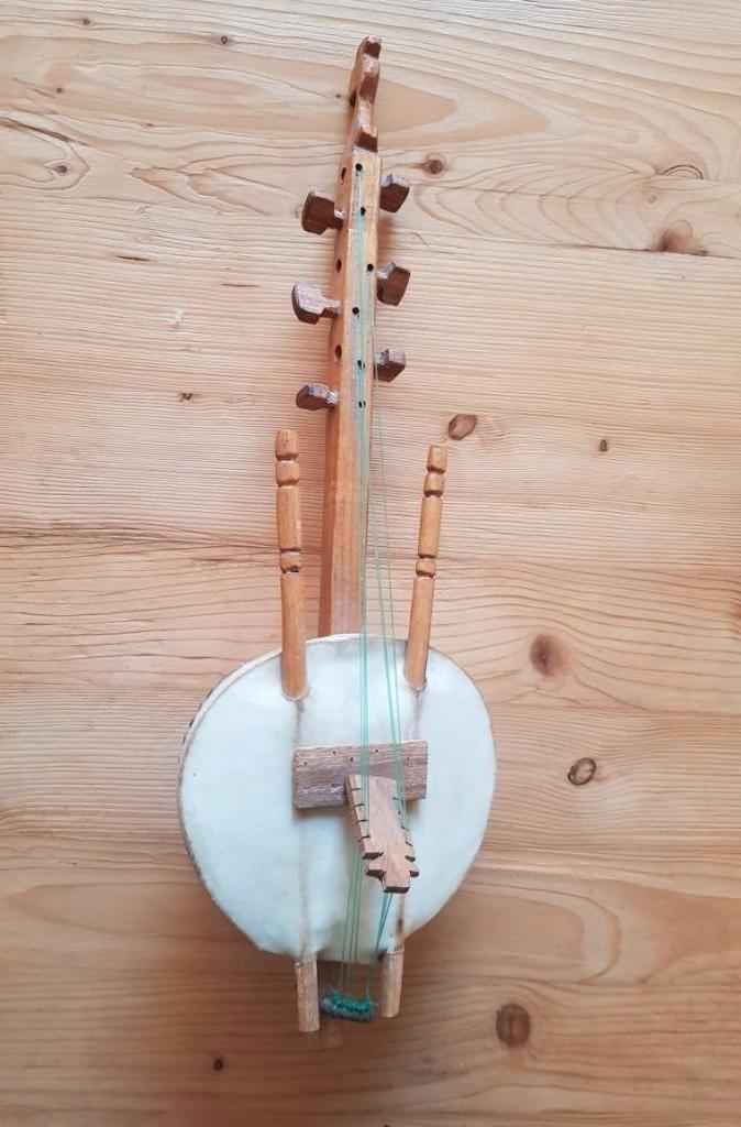 kora afrikaans muziek instrument, Ophalen