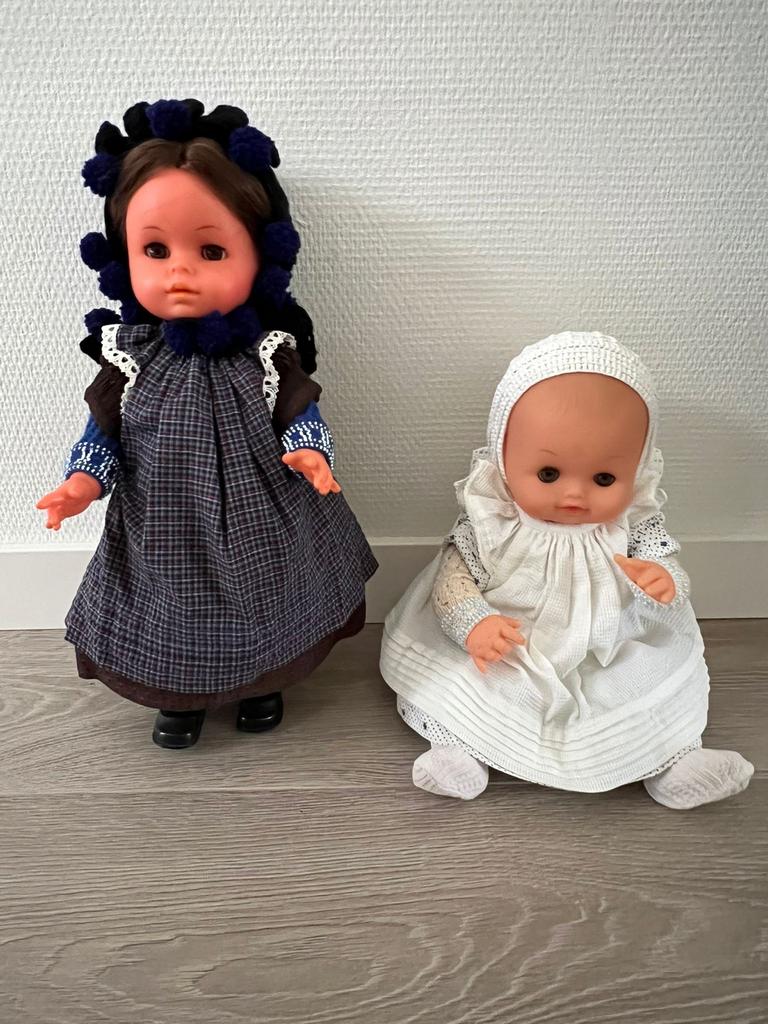 Huizer Klederdracht Poppen - Baby & Meisje, Ophalen of Verzenden, Gebruikt, Overige typen