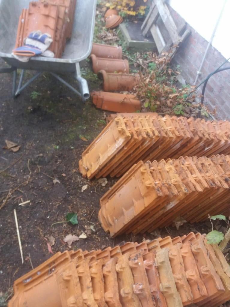 TUCA DAKPANNEN ROOD, Doe-het-zelf en Verbouw, Dakpannen en Dakbedekking, Gebruikt, Dakpannen, Steen of Klei, Rood, 5 tot 10 m²
