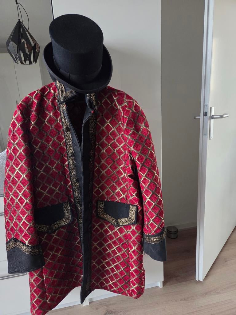 Carnavalsjas met hoge hoed - slechts 1x gedragen!, Kleding | Heren, Ophalen, Carnaval, Geen merk, Overige maten