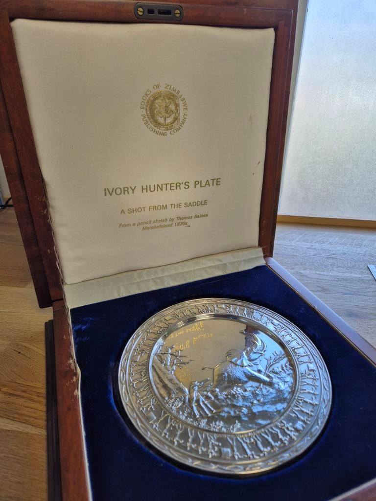 Ivory Hunter's Plate - Thomas Baines - 925 Zilver, Ophalen of Verzenden