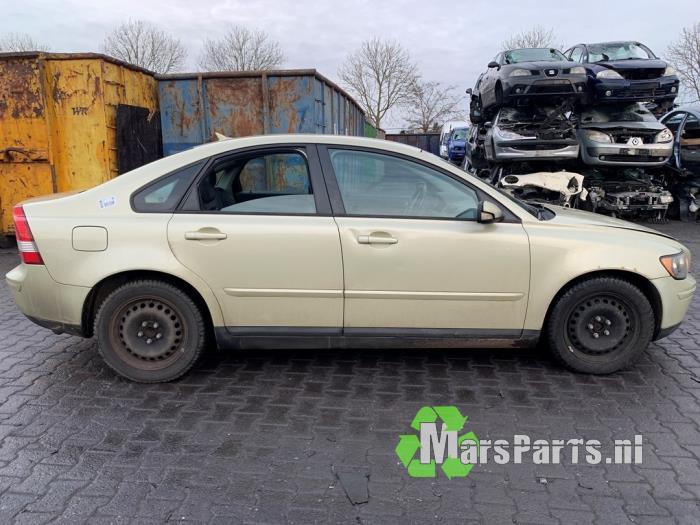 Kokerbalk rechts van een Volvo S40 (46400), Gebruikt, -, -, Ophalen of Verzenden