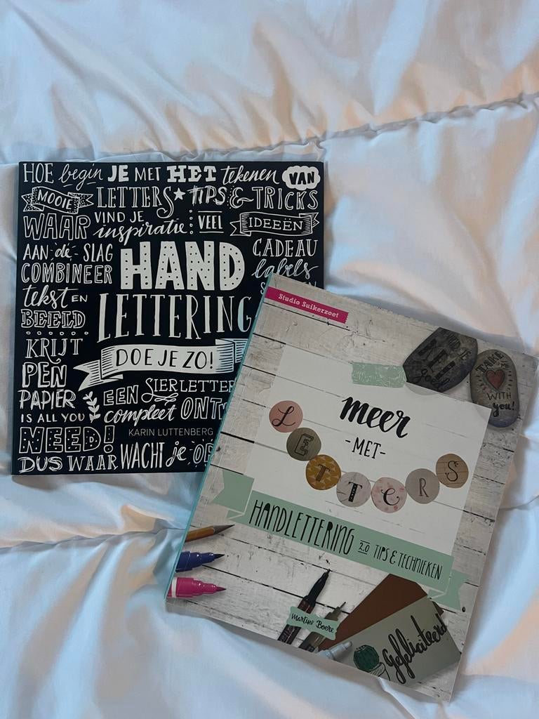 2 Handlettering Boeken, Ophalen of Verzenden, Zo goed als nieuw, Overige onderwerpen