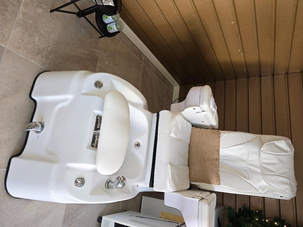 Masagestoel met jacuzzie, Diversen, Ophalen, Zo goed als nieuw