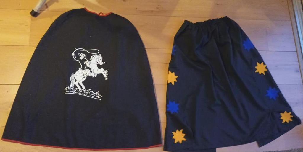 Verkleden. Katoenen capejes. Cowboy en tovenaar. 4-6/7 jaar, Kinderen en Baby's, Carnavalskleding en Verkleedspullen, Jongen of Meisje