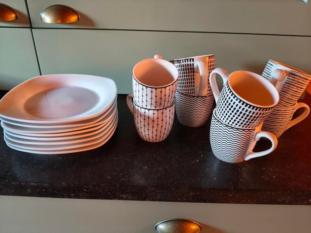 Kopjes Kasitoo, Huis en Inrichting, Keuken | Servies, Ophalen, Zo goed als nieuw, Overige stijlen, Kop(pen) en/of Schotel(s)