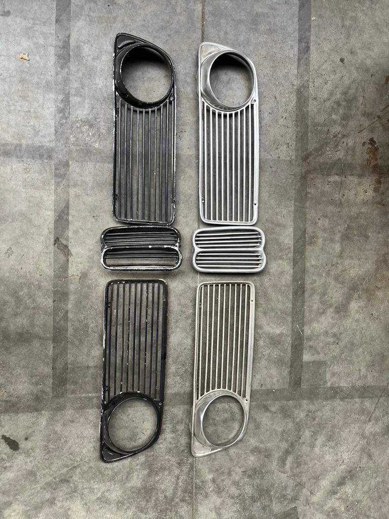 BMW 02 2002 e10 gril / nier chrome  en zwart, Auto-onderdelen, Carrosserie en Plaatwerk, Ophalen, BMW, Bumper