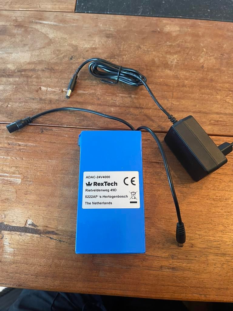 24V accu voor Led strips inclusief oplader, Ophalen of Verzenden, Zo goed als nieuw