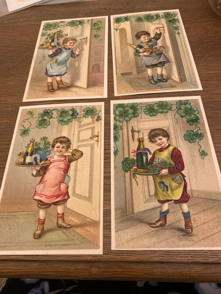 Oude Kinder ansichtkasrten  relief - Set van 4, Ophalen of Verzenden, Voor 1920, Ongelopen