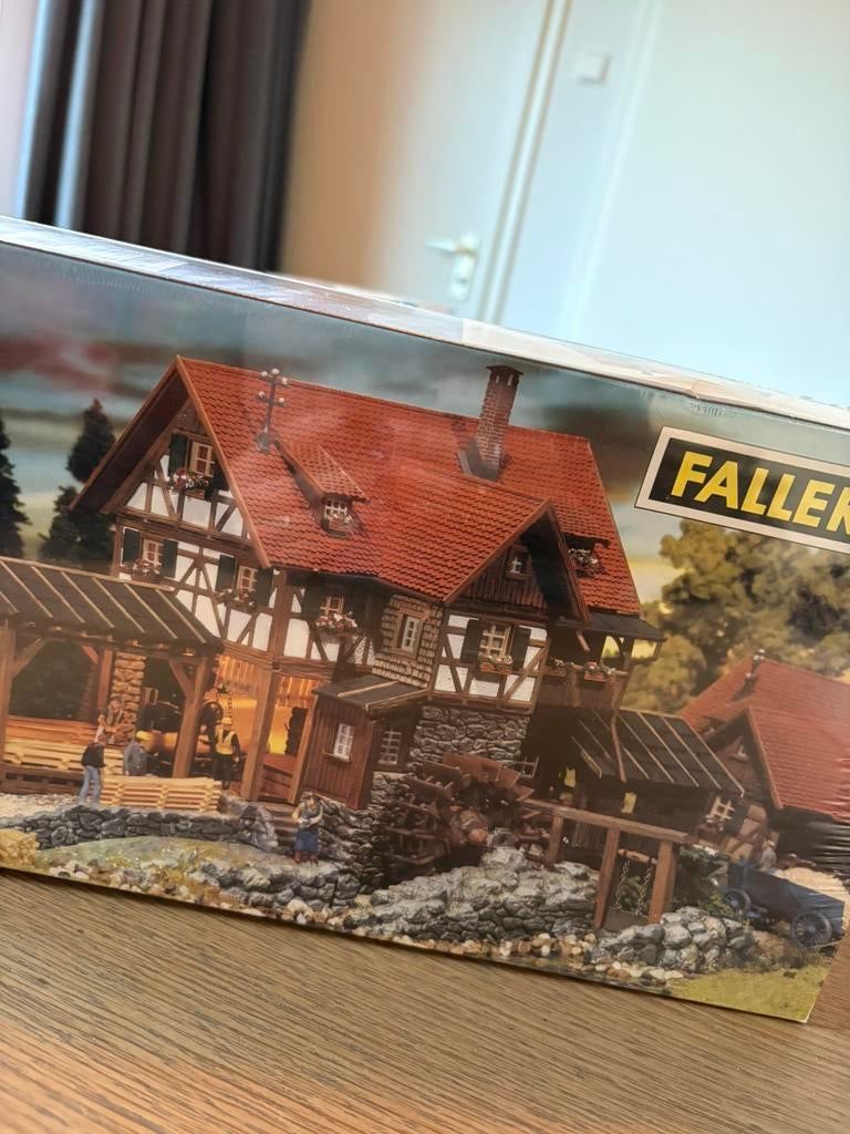 Faller Watermolen met motor trein nieuw in doos, Hobby en Vrije tijd, Ophalen of Verzenden, Nieuw, Groter dan 1:32