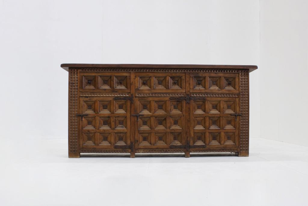 Vintage Spaans Brutalist Sideboard, Ophalen, Vintage, design, Met deur(en), 150 tot 200 cm