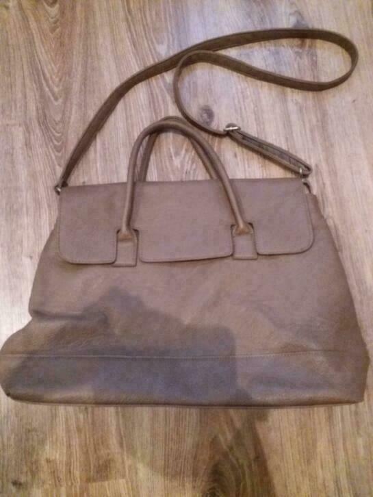 NIEUW: Pieces, grote tas Vikla, met (lange) hengsels, bruin, Ophalen of Verzenden, Nieuw, Bruin, Handtas