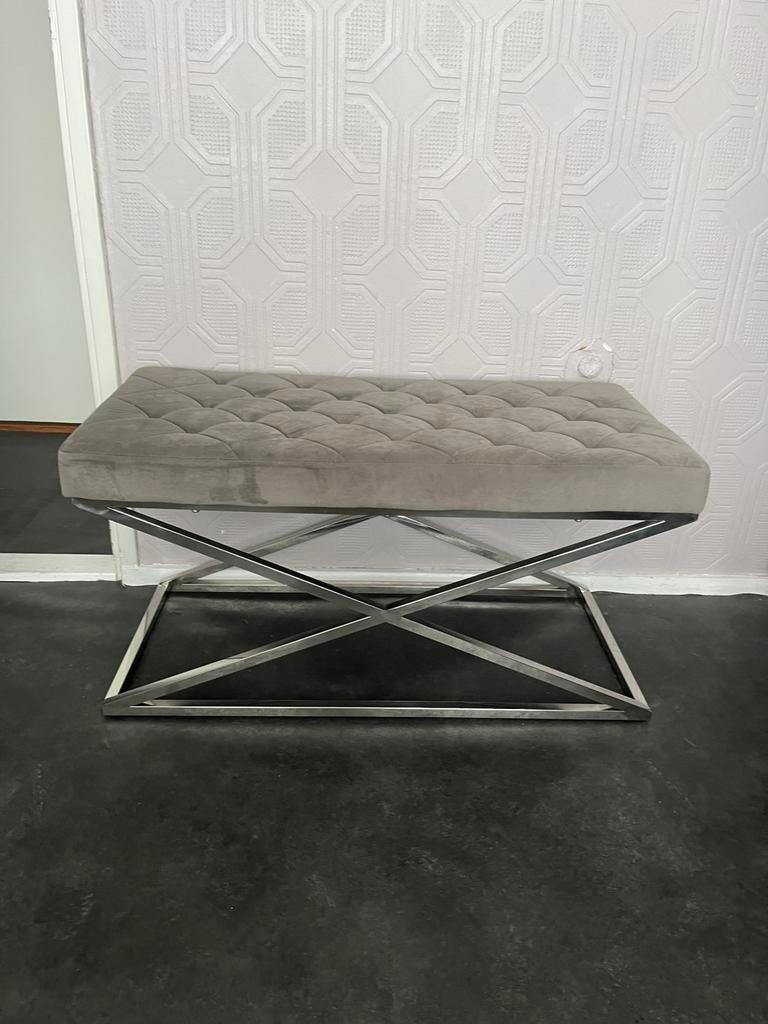 Antraciet poef, Ophalen of Verzenden, Zo goed als nieuw, Rond, Minder dan 50 cm